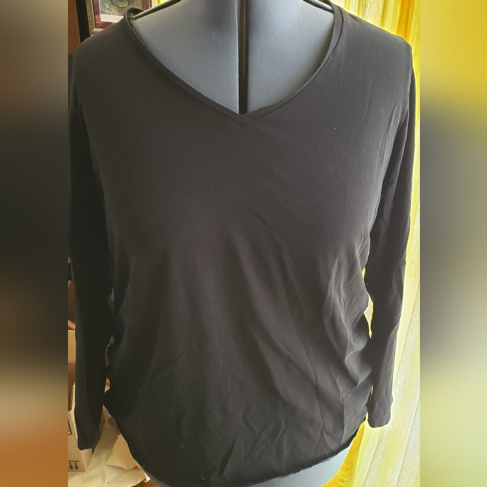 Old Navy fitted maternity shirt.